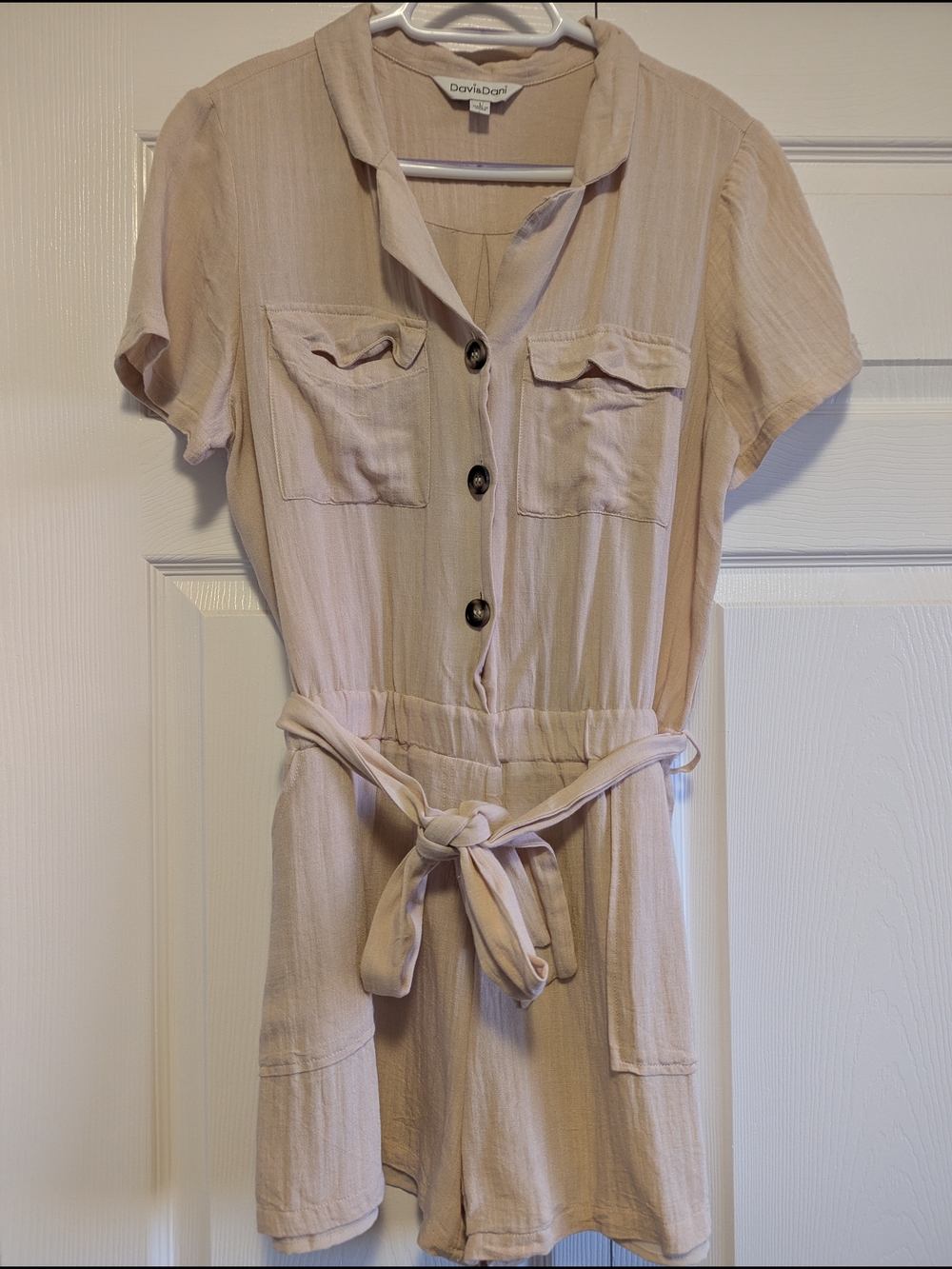 Light Beige Short-Sleeve Romper with Tie Waist